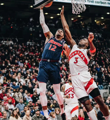  马克西替补席爆发砍30分，76人双加时险胜猛龙稳固前三